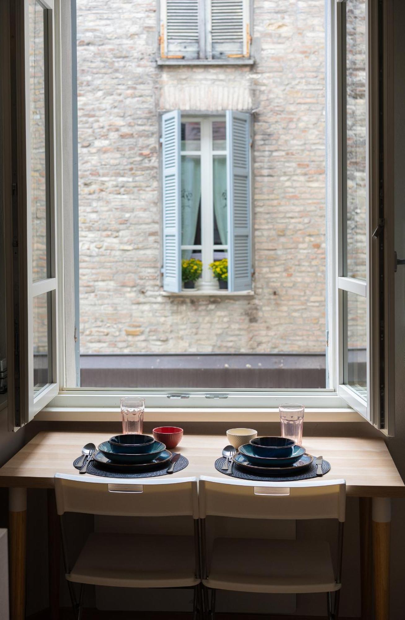 Freedom Suites Parma Exteriör bild