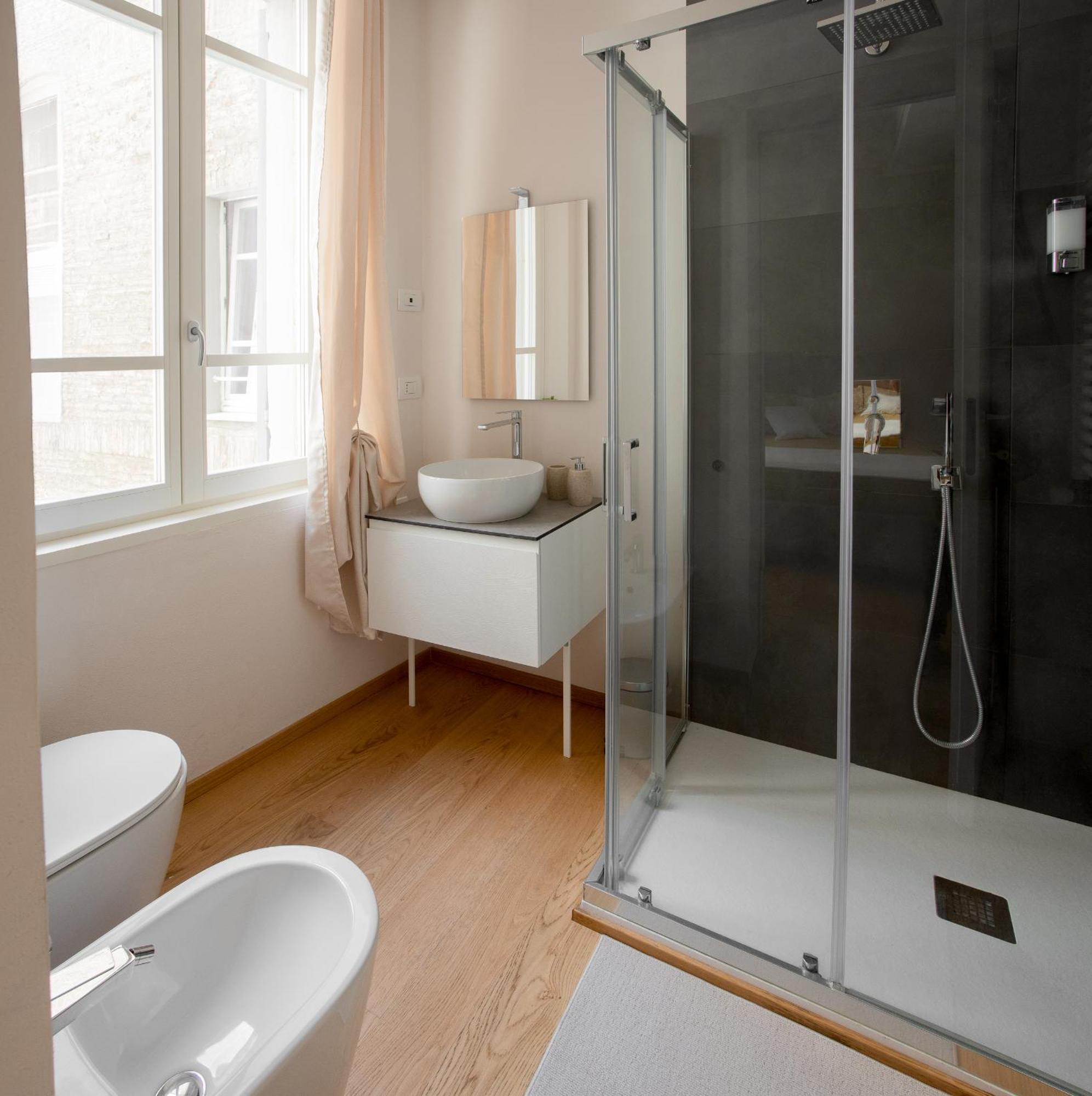 Freedom Suites Parma Exteriör bild